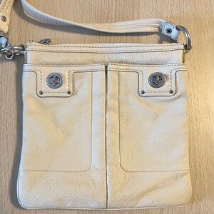 Marc by Marc Jacobs Cream Leather Crossbody Bag